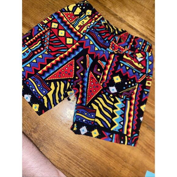 OH SNAP! Men Retro 90s Geometric Print Shorts Stretch Twill Black Colorful Med - Picture 7 of 10